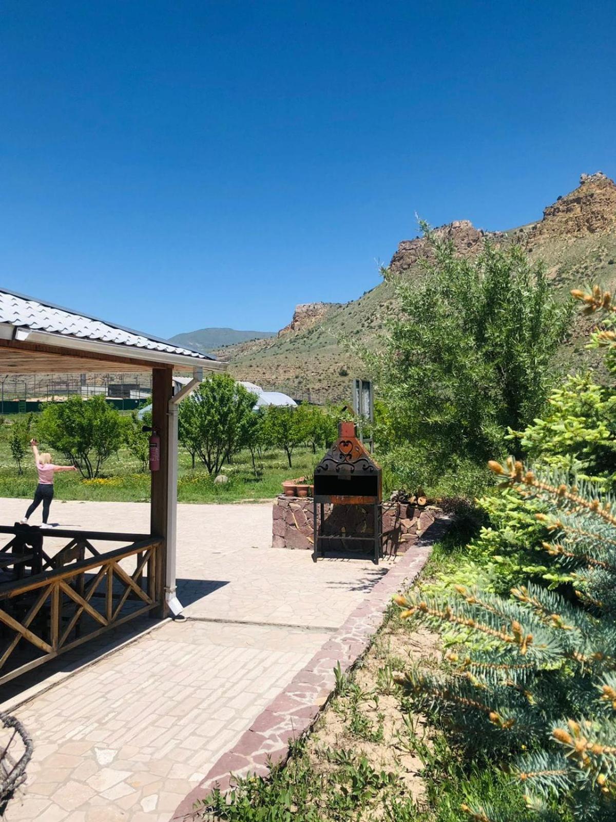 Urtsadzor Ecolodge In Wildlife Refuge מראה חיצוני תמונה